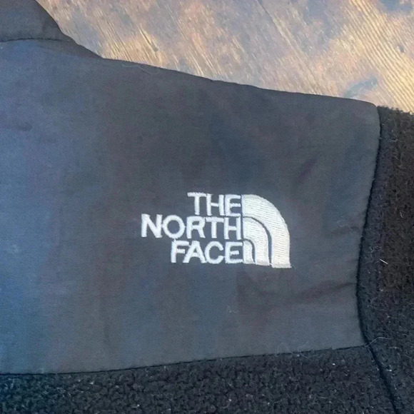 North face jacket - Picture 7 of 7